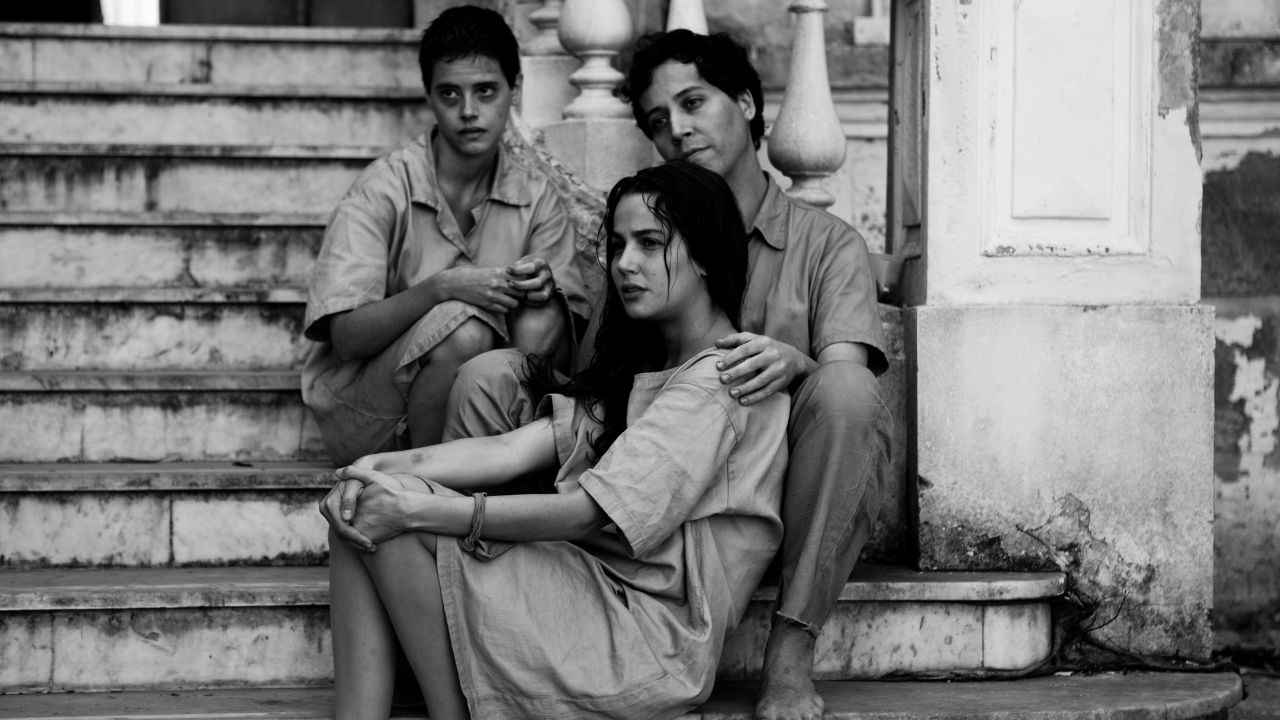 Crítica | Filme | Ninguém Sai Daqui Vivo