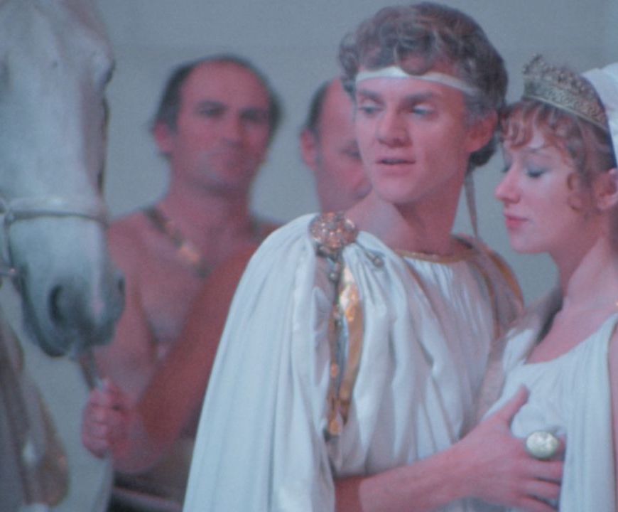 Crítica | Filme | Calígula: O Corte Final