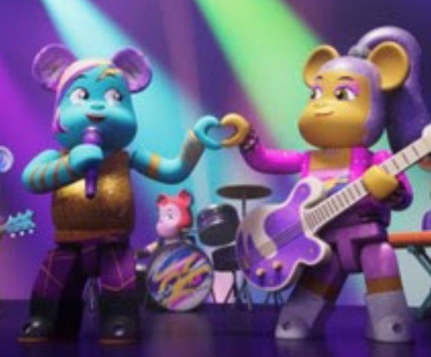 Apple TV+ lança BE@RBRICK, nova série musical que celebra a individualidade
