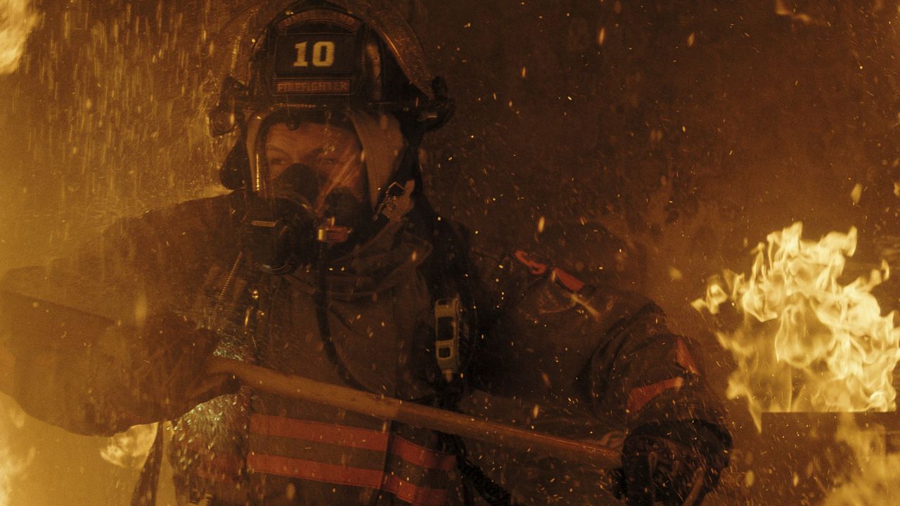 Apple TV+ estreia Cortina de Fumaça, com Taron Egerton