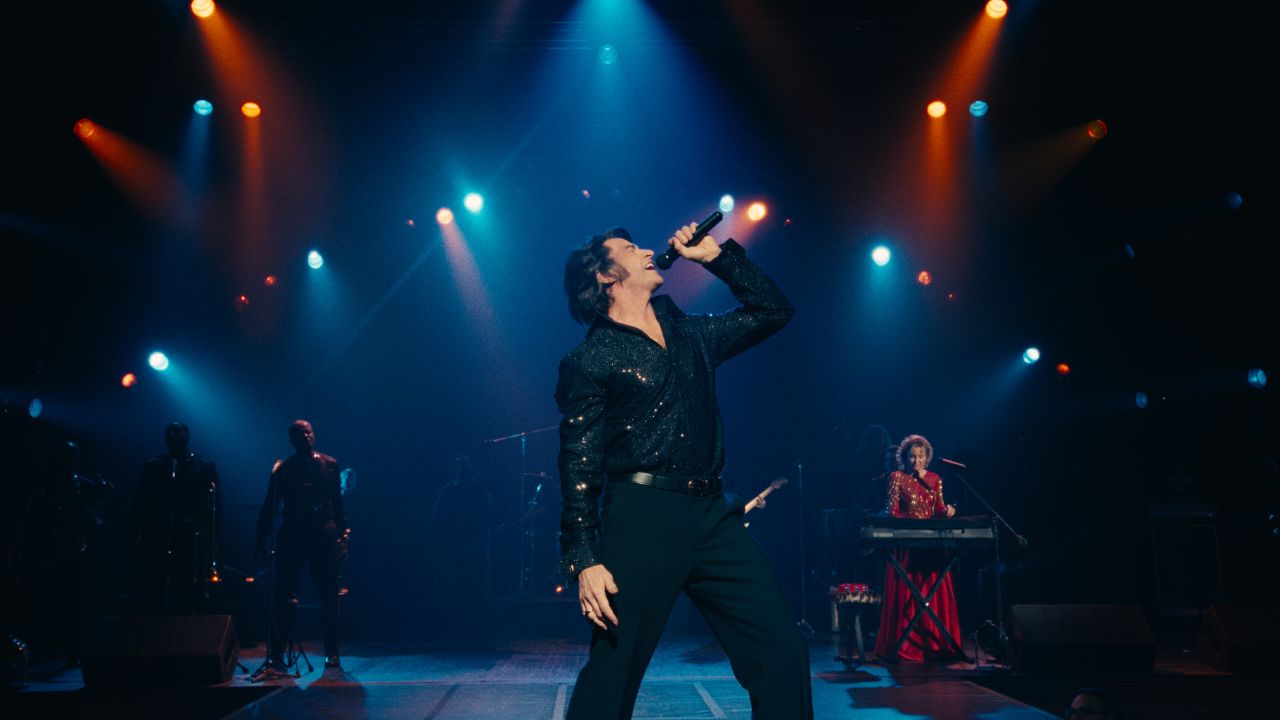 Uma carta de amor aos sonhadores: Hugh Jackman e Kate Hudson celebram a música e a maturidade em Song Sung Blue